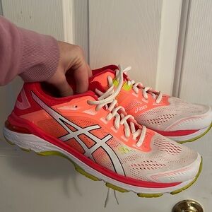 ASICS GT-2000 7